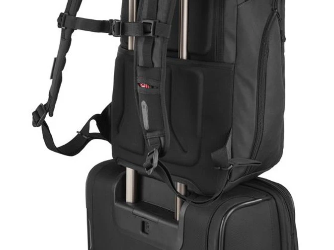 Victorinox Altmont Original Vertical-Zip Laptop Backpack - Image 15