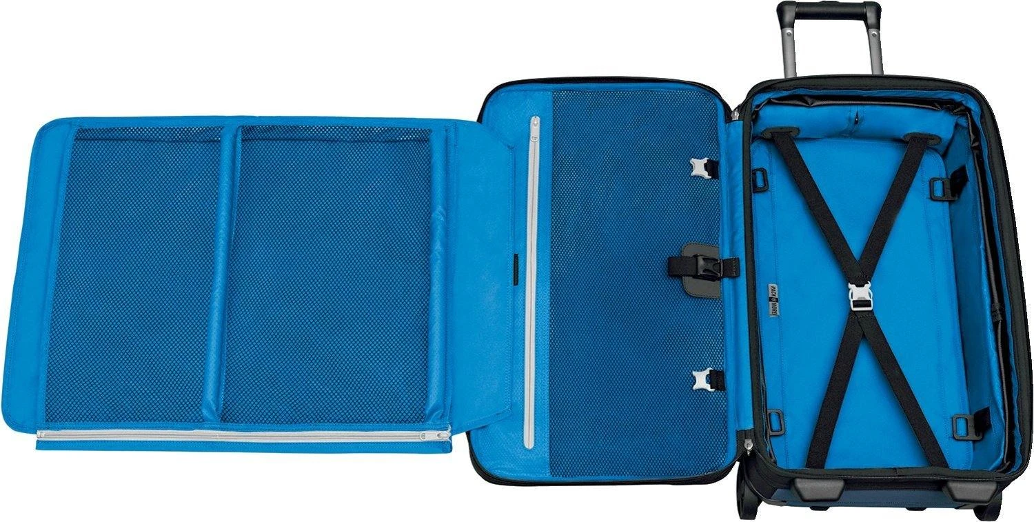 Victorinox Werks Traveler 5.0 22" U.S. Carry-On - Image 9