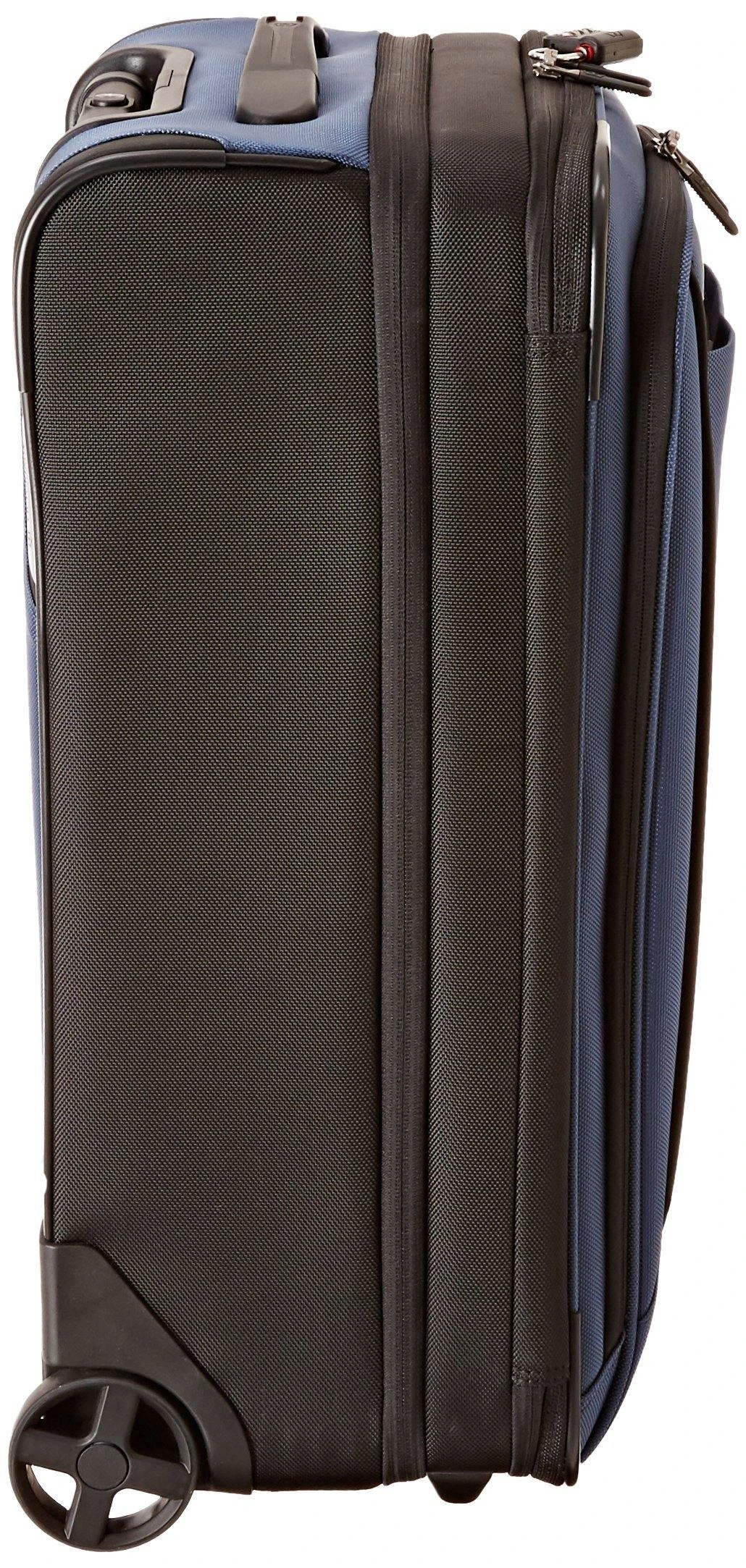 Victorinox Werks Traveler 5.0 22" U.S. Carry-On - Image 10